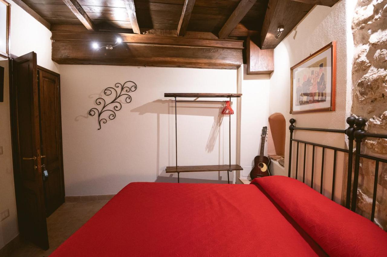 Bed and Breakfast Nena Al Borgo Castello Pico Екстер'єр фото