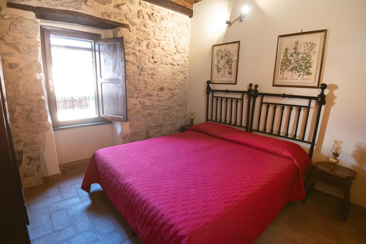 Bed and Breakfast Nena Al Borgo Castello Pico Екстер'єр фото