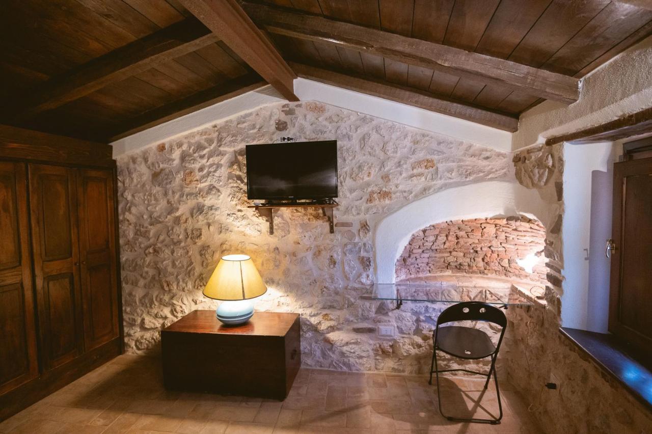 Bed and Breakfast Nena Al Borgo Castello Pico Екстер'єр фото