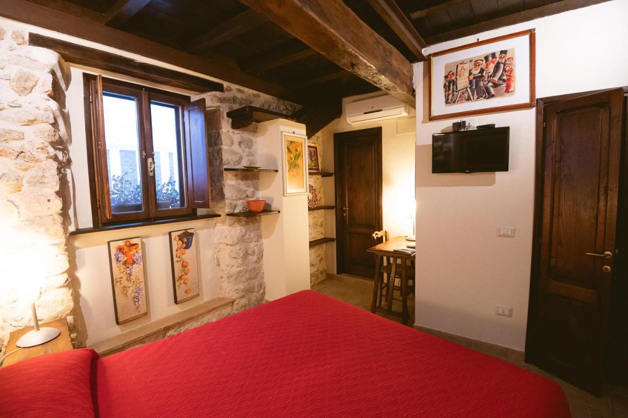 Bed and Breakfast Nena Al Borgo Castello Pico Екстер'єр фото