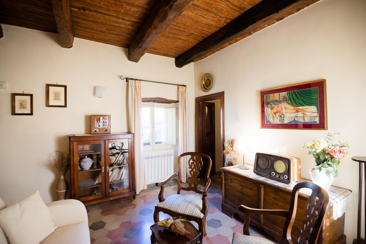 Bed and Breakfast Nena Al Borgo Castello Pico Екстер'єр фото